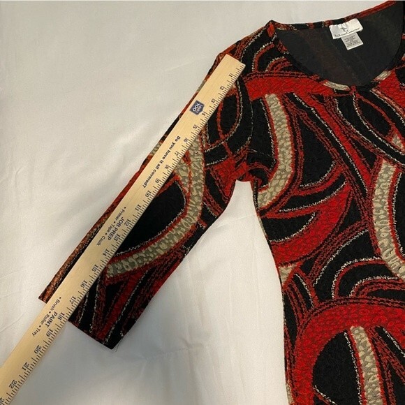 Stunning Red Black Travel Collection V Neck Blouse Top Sexy Size M - Picture 7 of 8